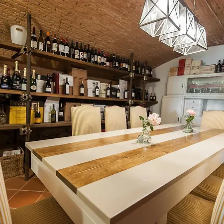 Borgo I Vicelli Adults Only Relais Gospodarstwo agroturystyczne *